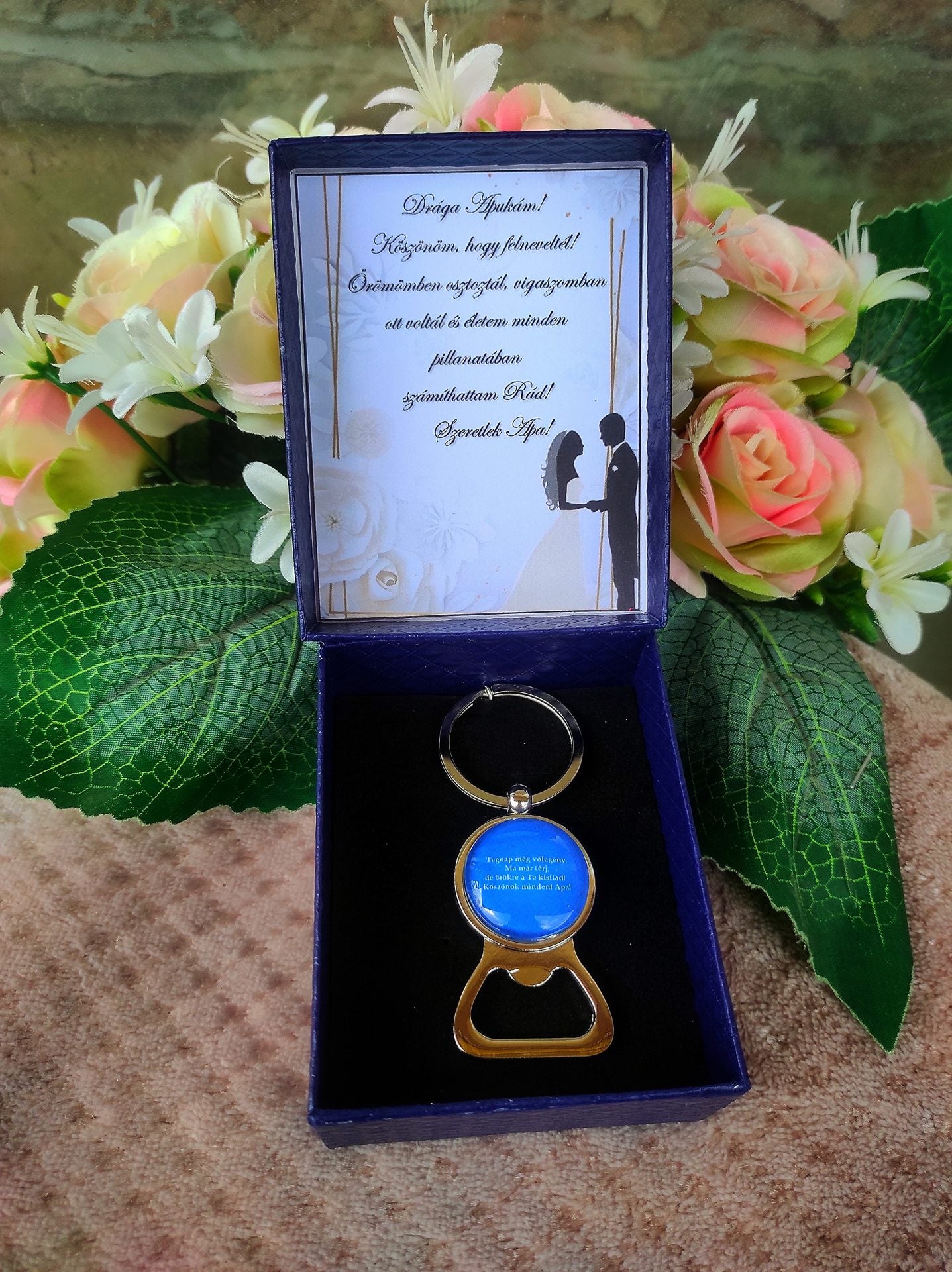 Ajándék örömapa sörnyitós kulcstartó